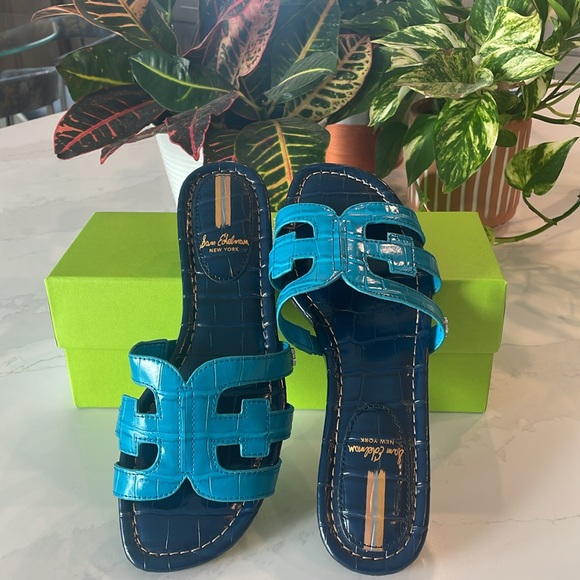 Sam Edelman Shoes - Sam Edelman Bay Sandal in Blue Croco Print Size 7 M